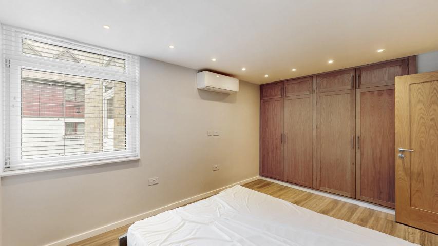 Modern Sharers Apartment Brondesbury Park, Brondesbury 